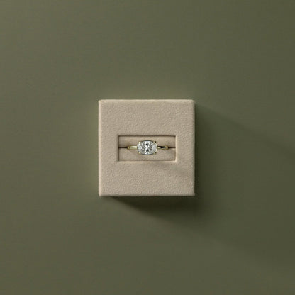 CUJ003
