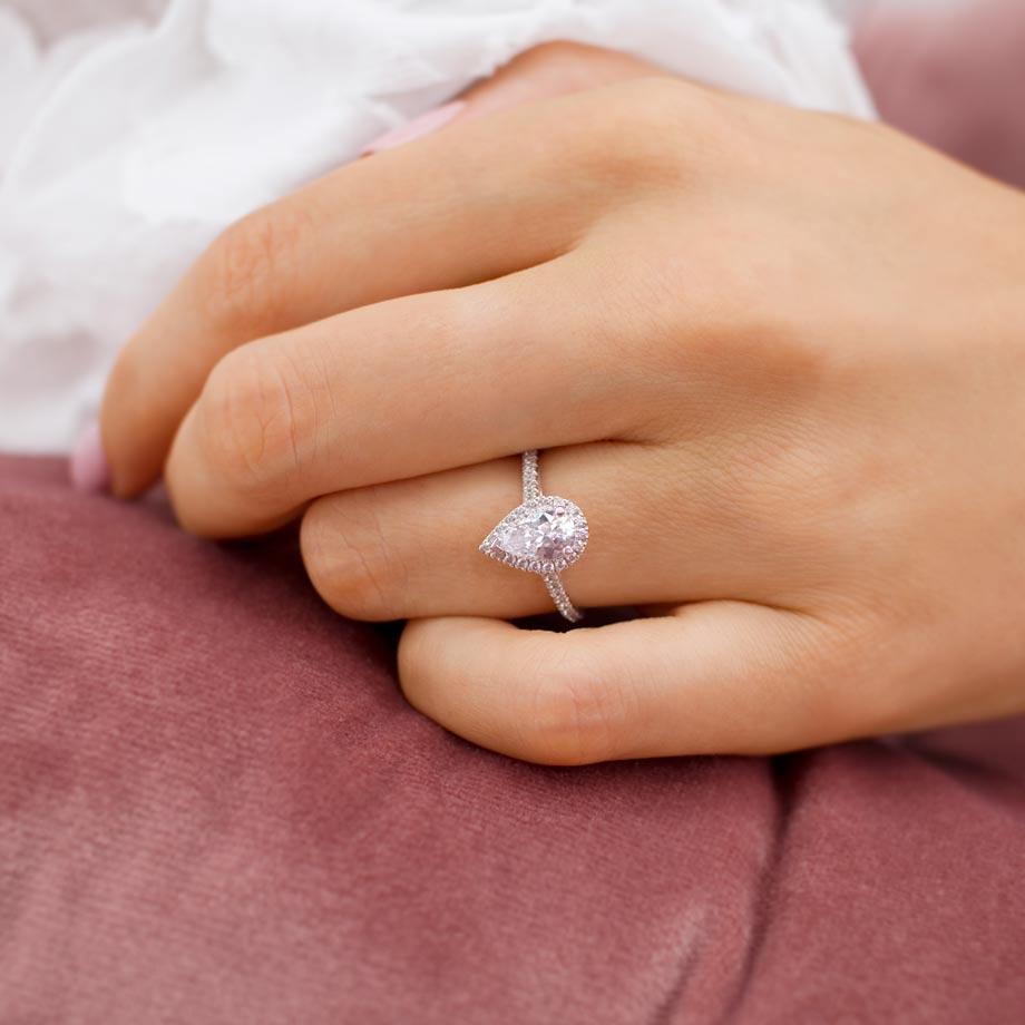 LAW046