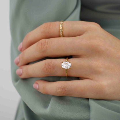 1.5 CT Oval Solitaire Lab Grown Diamond Engagement Ring