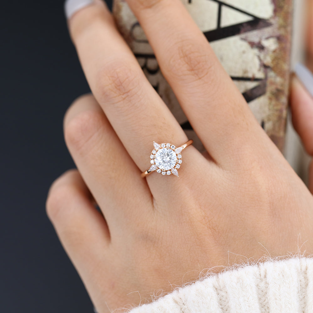0.88 CT Round Cluster Moissanite Engagement Ring