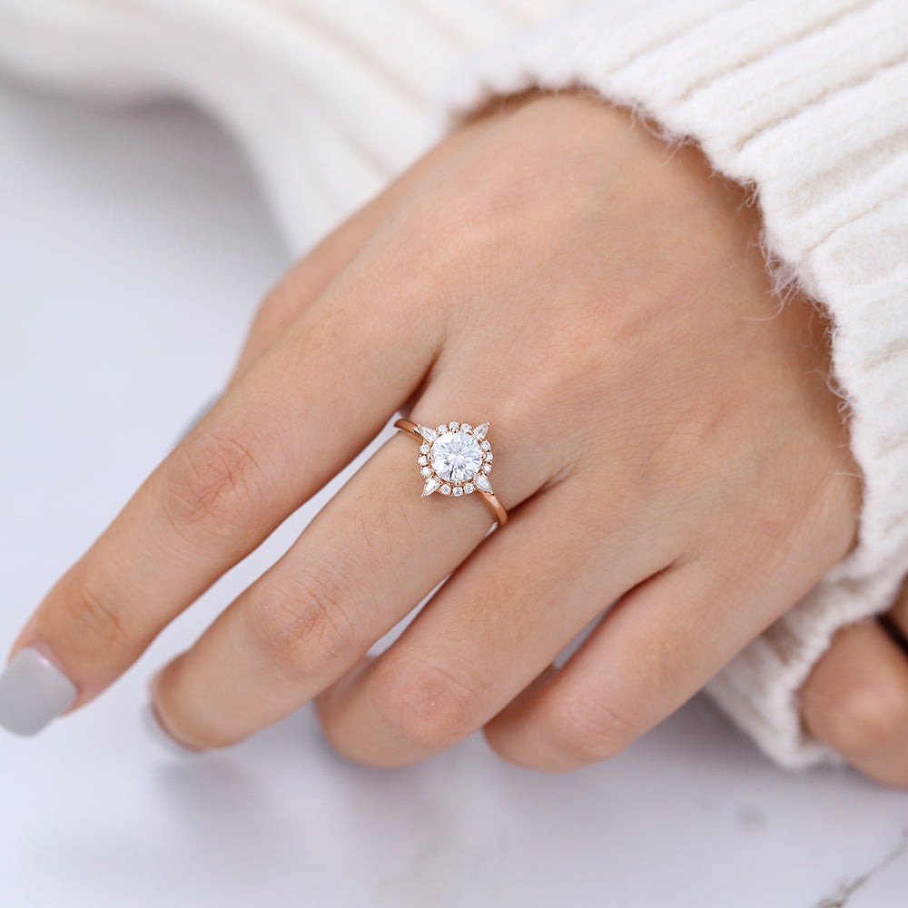 0.88 CT Round Cluster Moissanite Engagement Ring