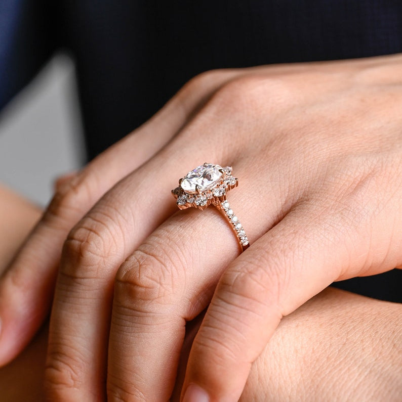 Stunning 1.0 - 2.0 CT Oval Moissanite Engagement Ring with Pave & Halo Design 2